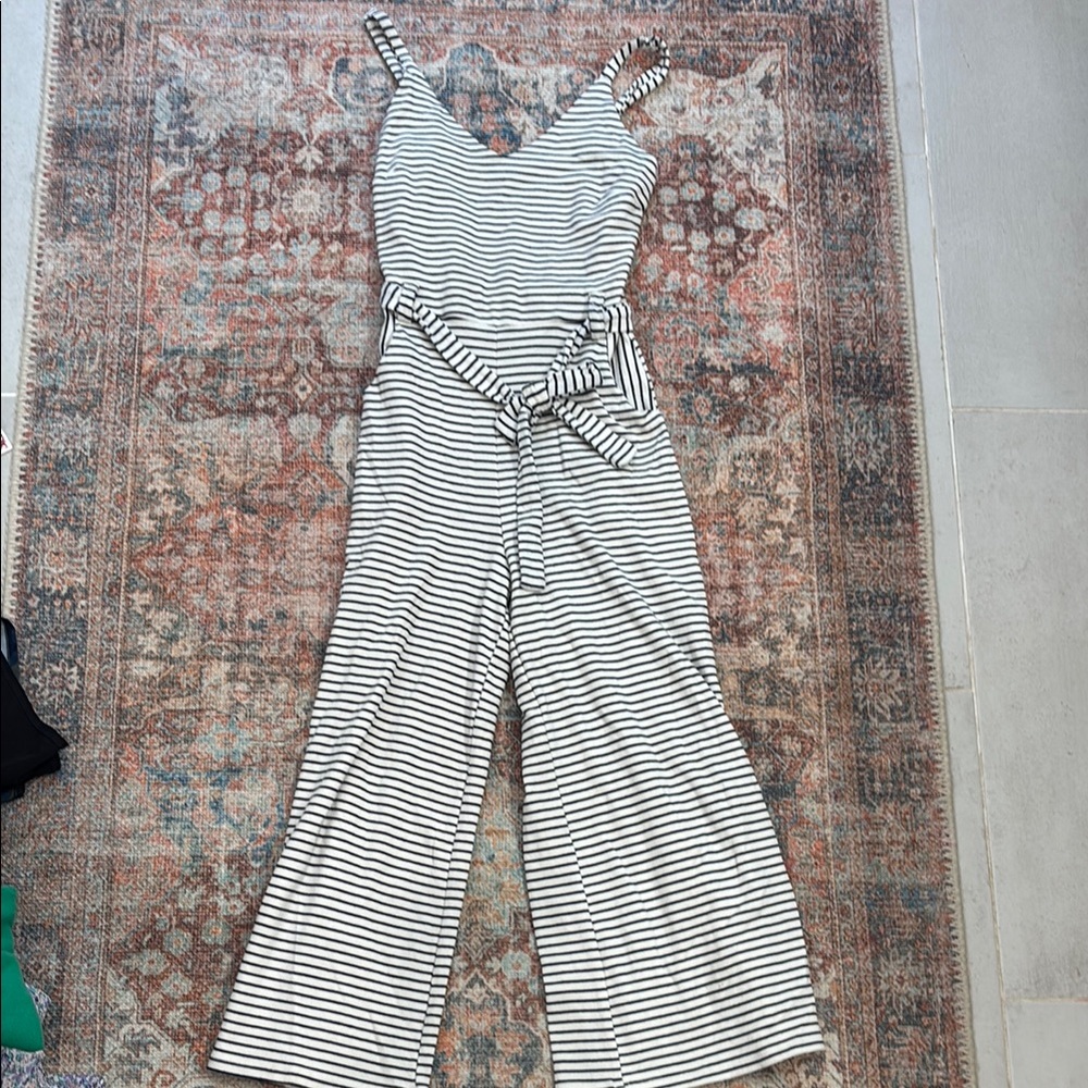 Monteau Black and White Jumpsuit with Wide-Leg Design